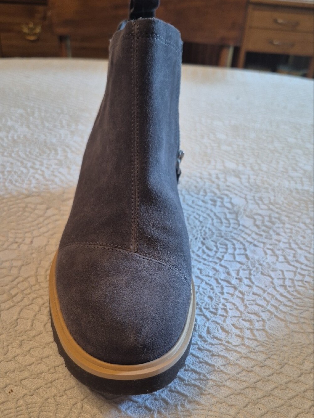 Tom's Size 9.5 Women's Suede Platform Ankle Boot - Gray - Picture 2 of 6